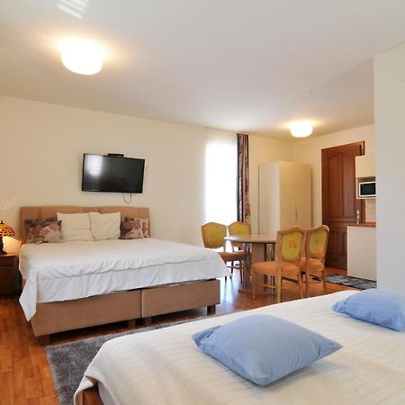 Farkas Apartman Siófok Exterior foto