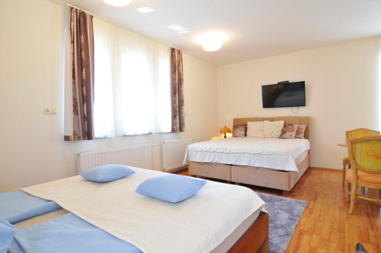 Farkas Apartman Siófok Exterior foto