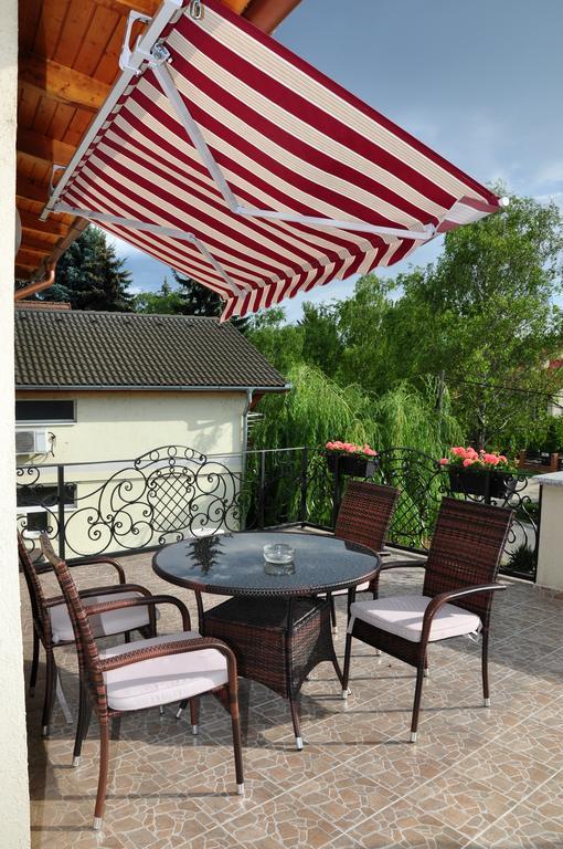 Farkas Apartman Siófok Exterior foto