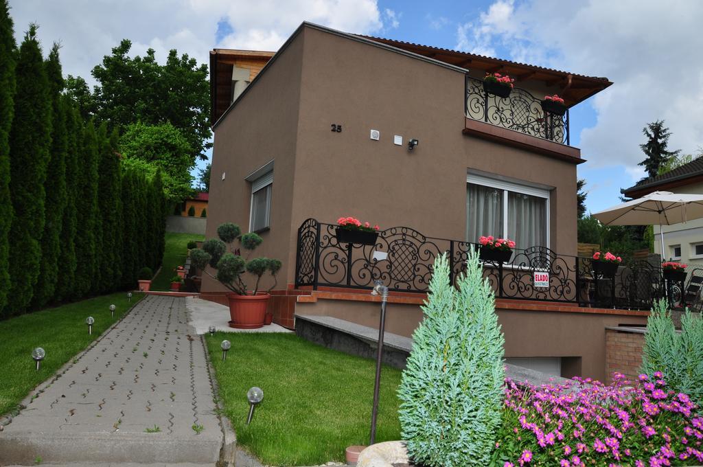 Farkas Apartman Siófok Exterior foto